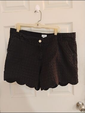 crown & ivy Black Scalloped Hem Bermuda Shorts